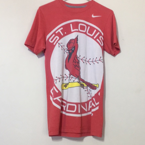 Nike Tops - Vintage Nike st.Louis Cardinals T-shirt